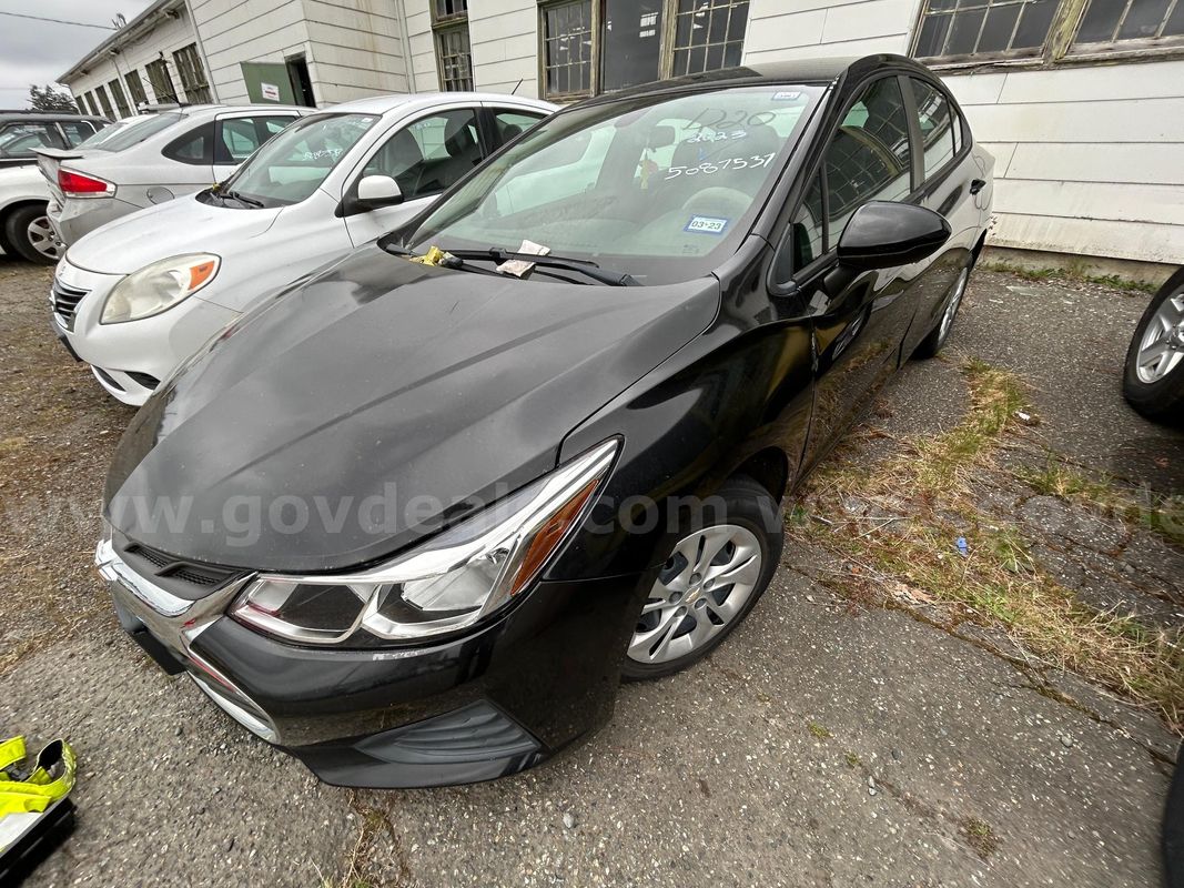 Black 2019 Chevrolet Cruze LS Auto