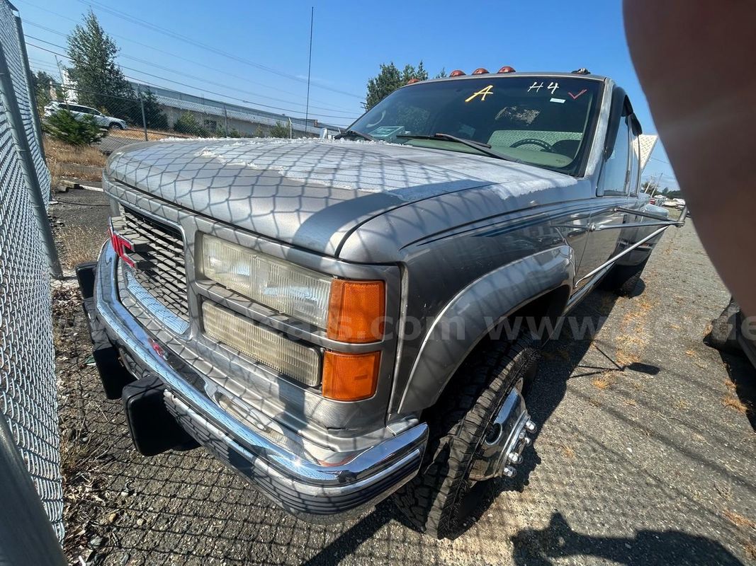 Gold 2000 GMC Sierra Classic 3500 Crew Cab Long Bed 4WD