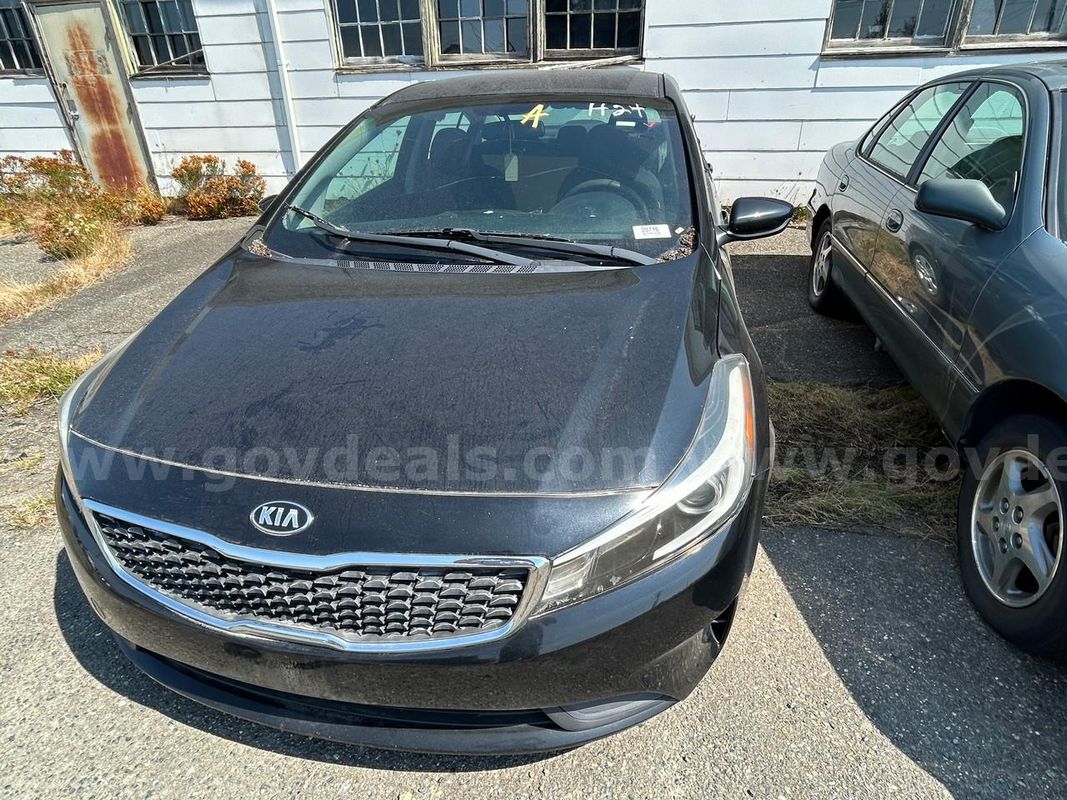 Black 2017 Kia Forte LX 6M
