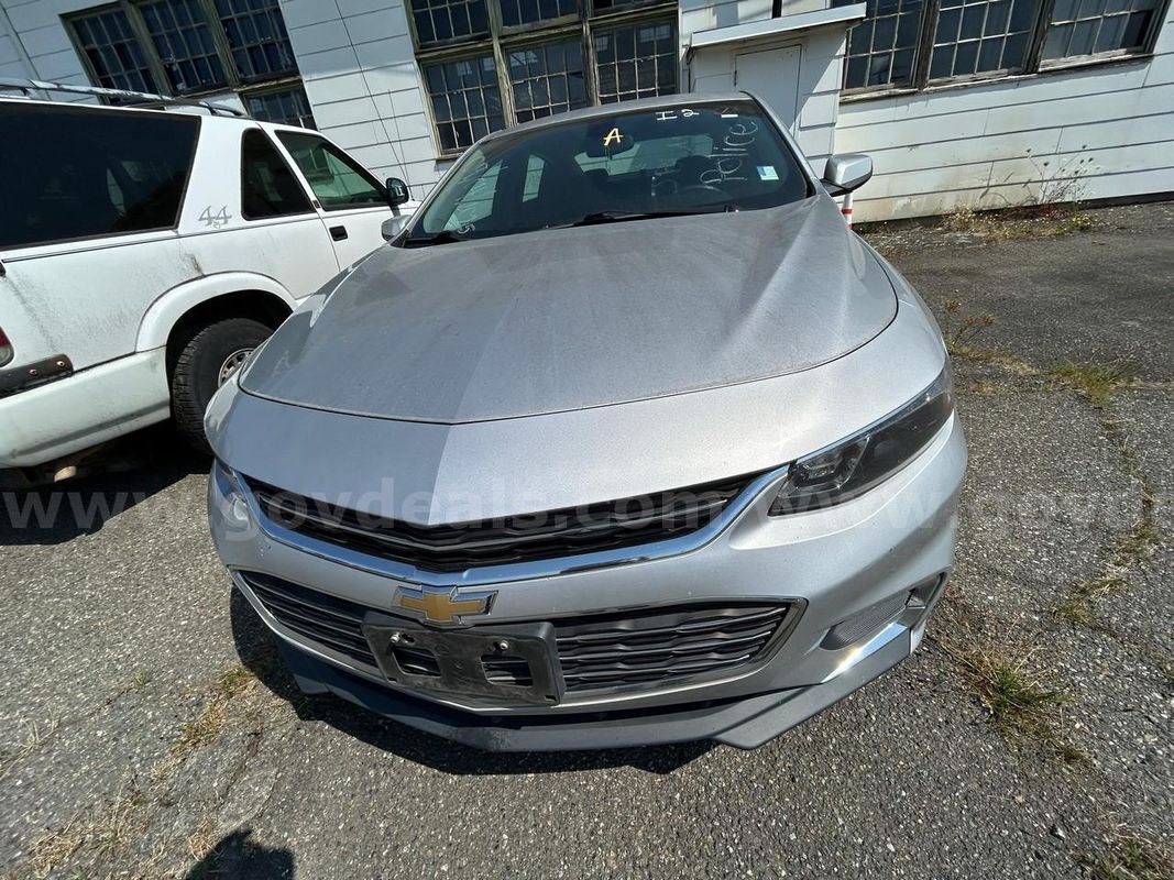 Silver 2016 Chevrolet Malibu 1LT