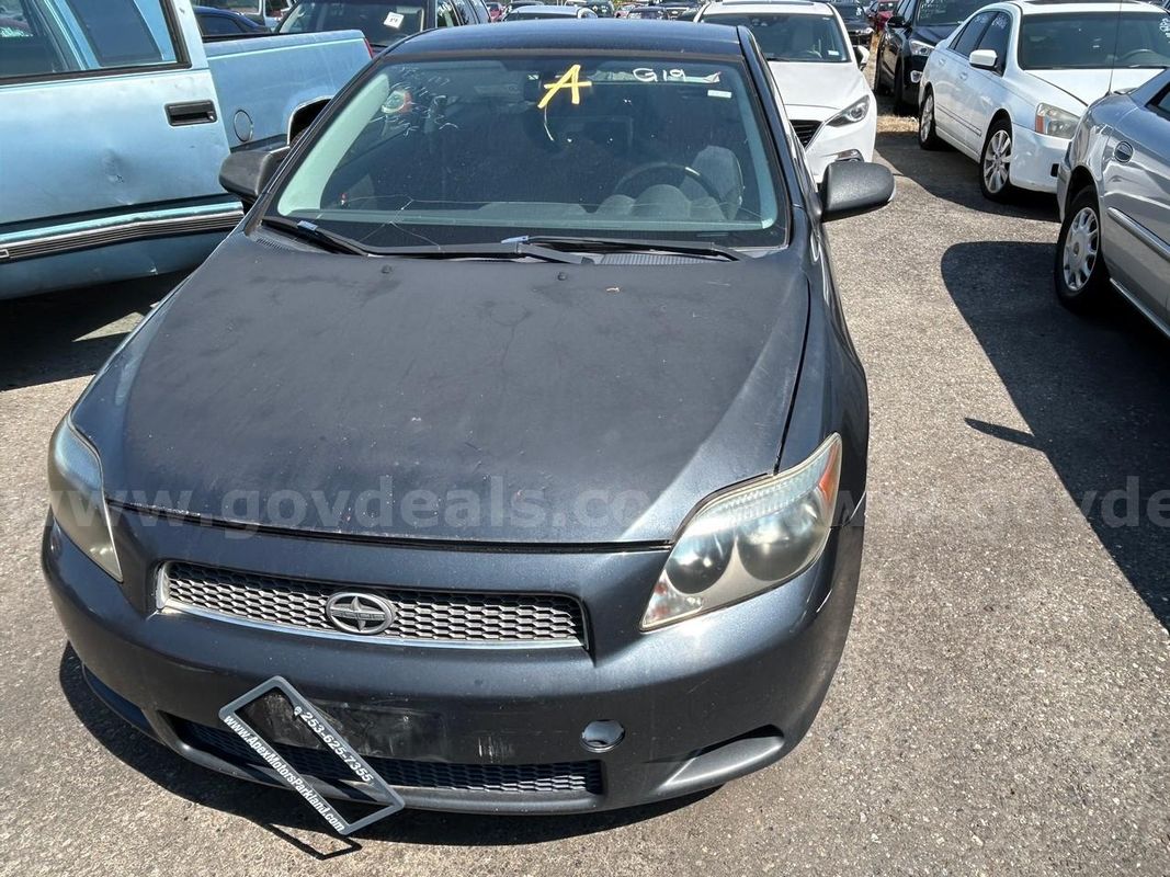 Gray 2005 Scion tC Sport Coupe