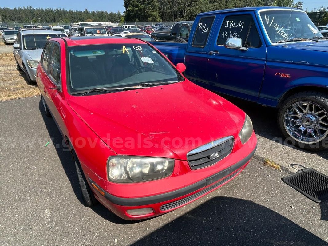 Red 2002 Hyundai Elantra GT