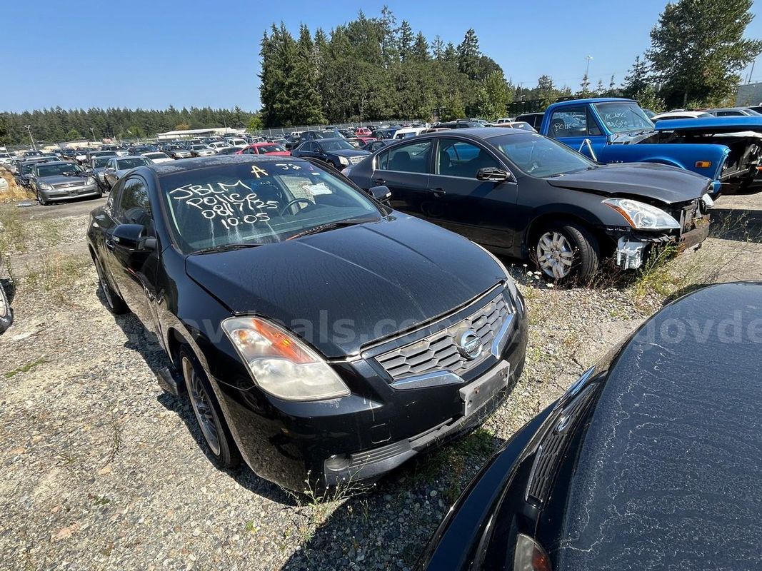 Black 2008 Nissan Altima 3.5 SE Coupe