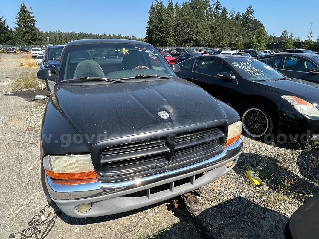Black 1998 Dodge Dakota Club Cab 2WD