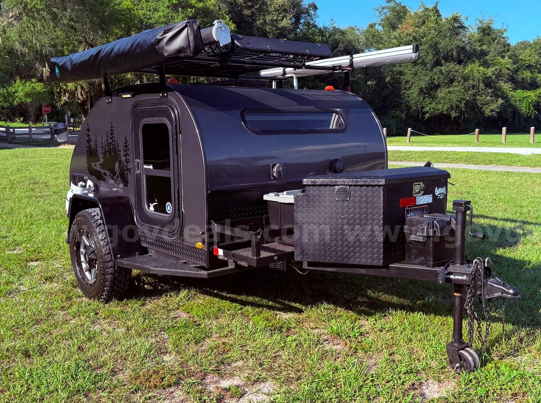 2015 Custom Overland Pleasant Valley Teardrop Trailers