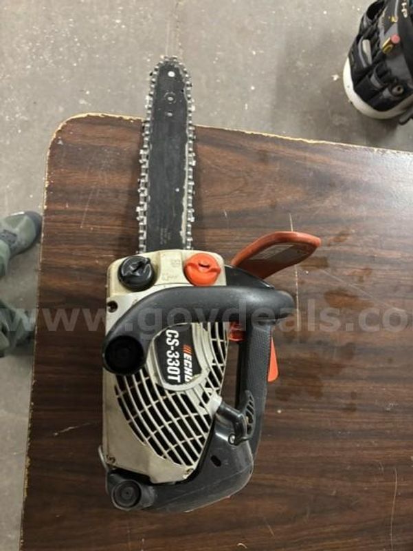 Echo CS-330T chainsaw