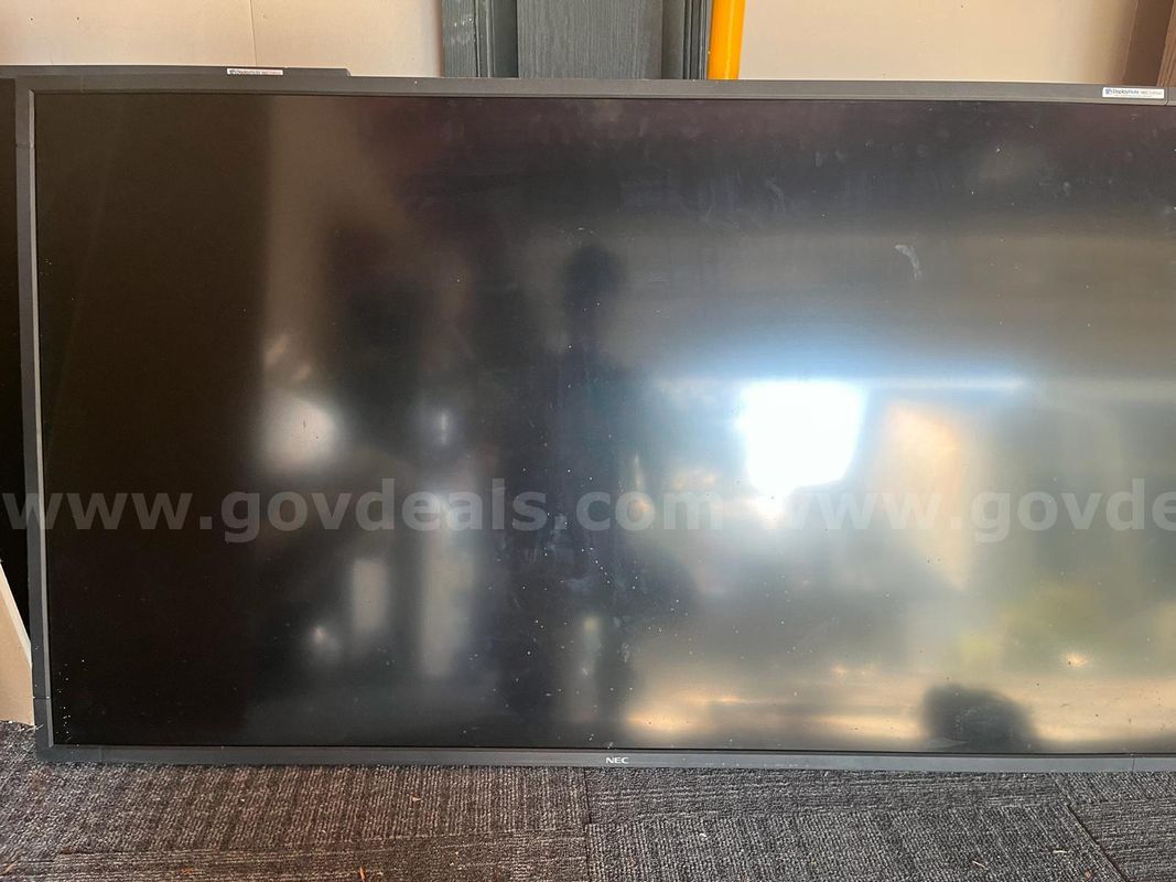 2 NEC Multisync V552 LCD monitor with Windows OS installed (Two Quantity)