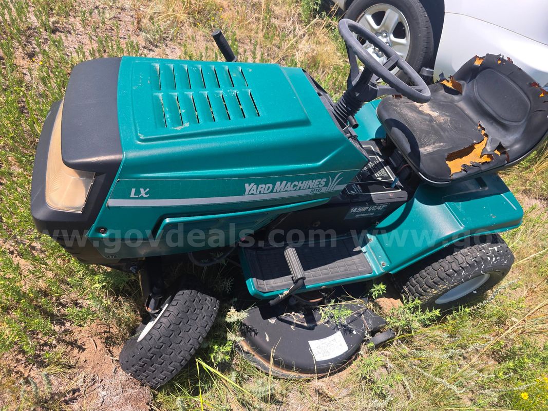 Yard machines Riding Mower by MTD 42 inch model