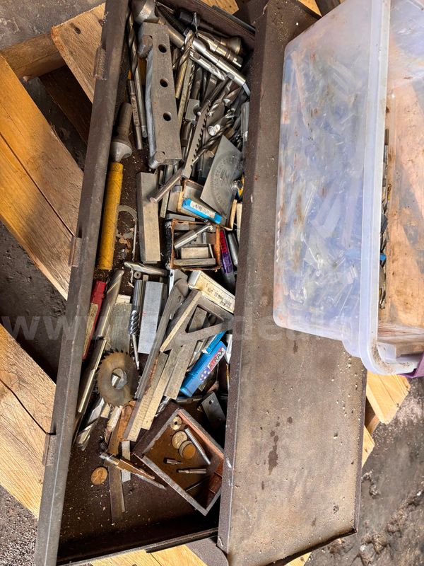Mixed Lot of Vintage Machinist Tooling, End Mills, Lathe Bits & Precision Measuring Instruments