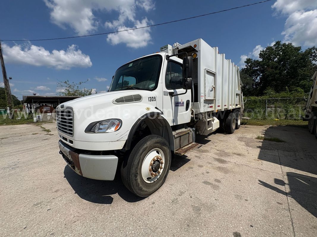 2016 Freightliner M2 106
