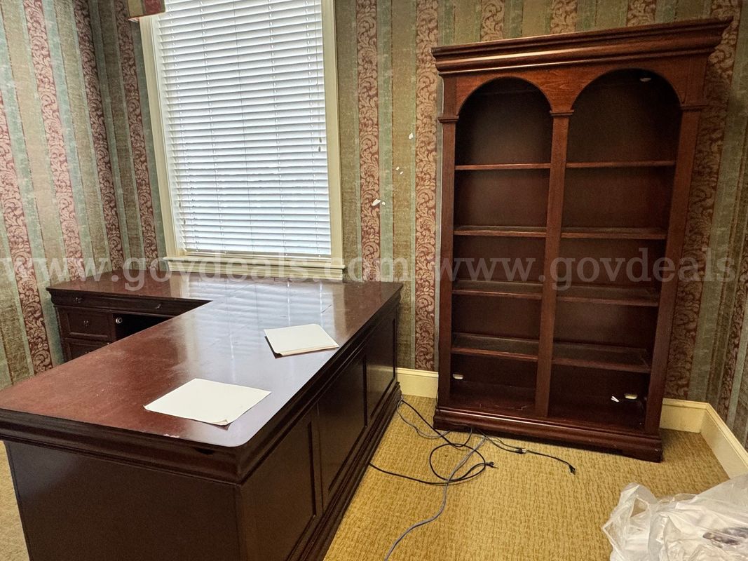 Used Office Furniture Room 1