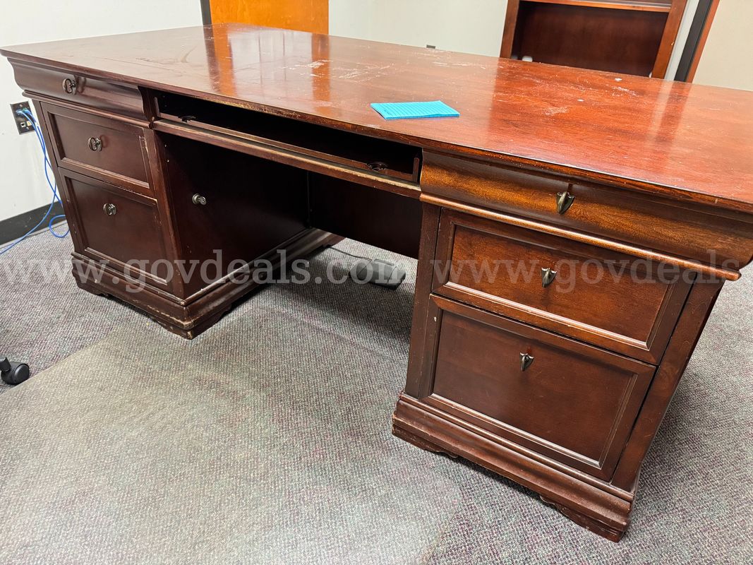 Used Office Chair 1 Piece