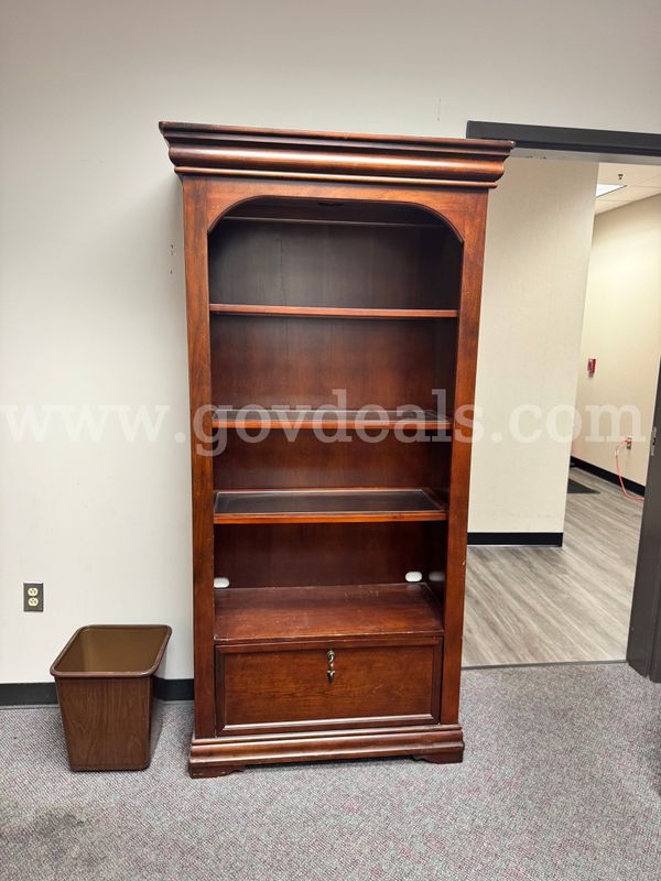 Used Bookcase 1 Piece