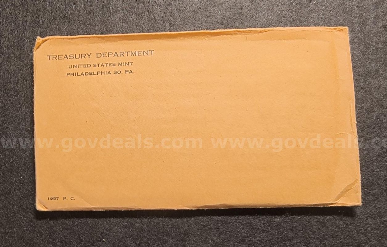 1957 RARE US Treasury Department (Sealed) Philadelphia Silver mint set