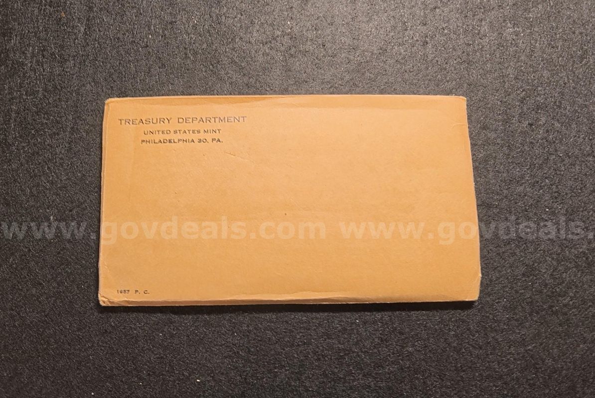 1957 RARE US Treasury Department (Sealed) Philadelphia Silver mint set