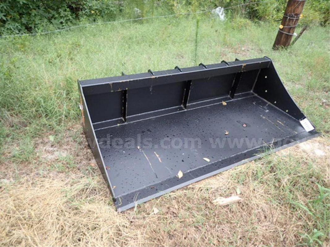 (1) FACTORY-NEW PABREAK 62 INCH SKID STEER BUCKET MODEL GB-130