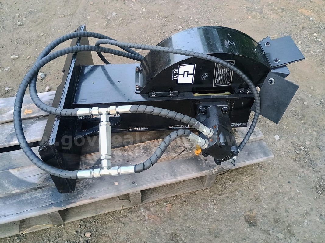 FACTORY-Brand New GIYI : SZYMJ Mini Hydraulic Skid Steer Stump Grinder Attachment