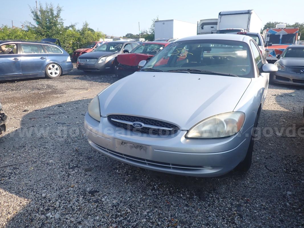 2001 Ford Taurus