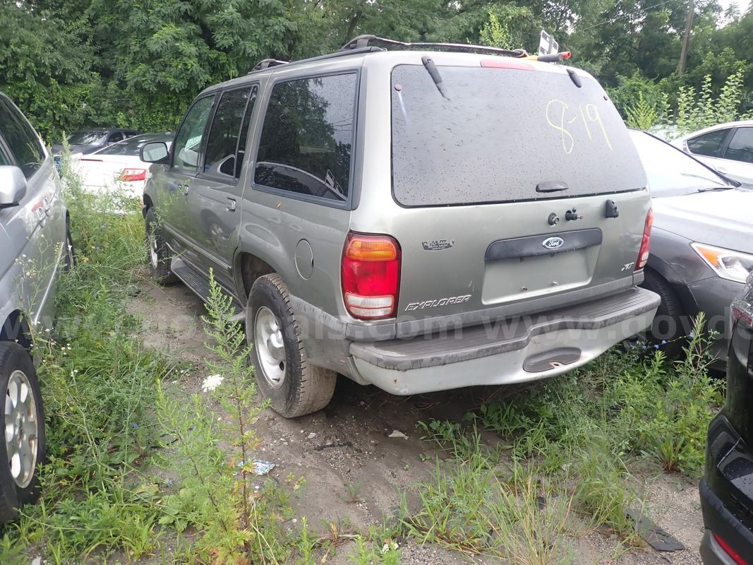 2001 Ford Explorer