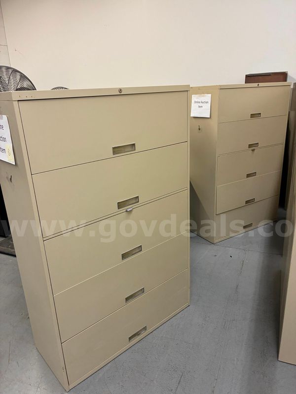 Lot of 5 filing cabinets