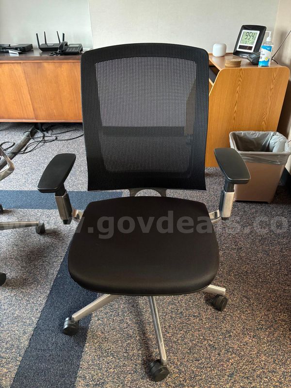 Office chairs (Lot 1)