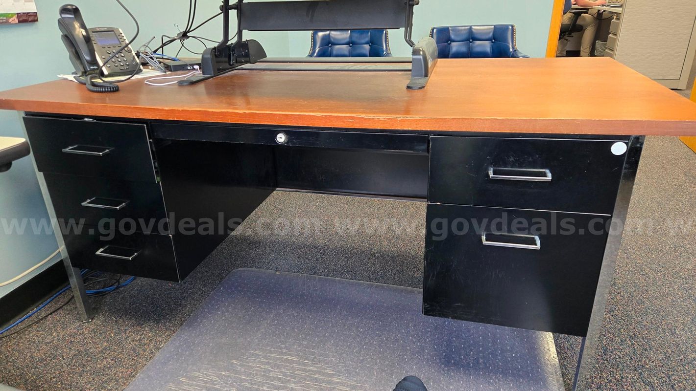 Sturdy Desk with Folder Holder