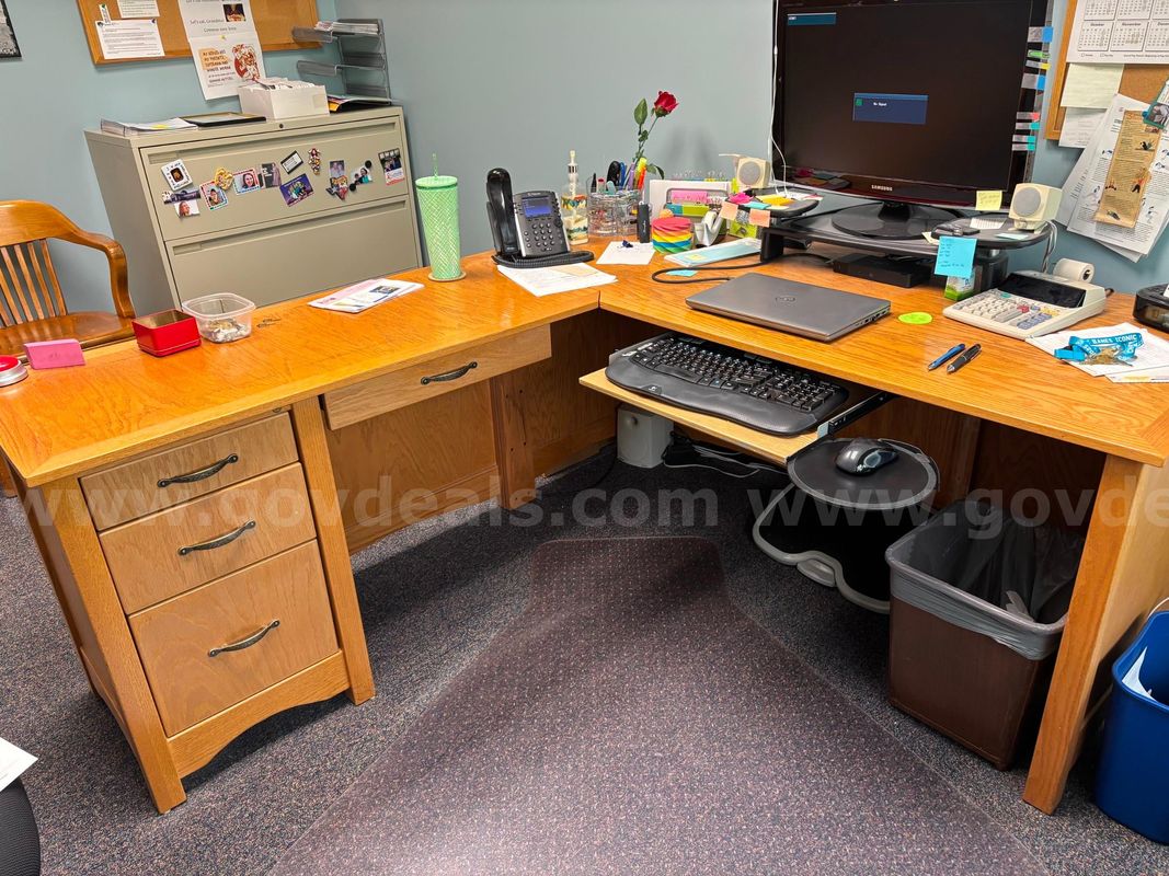 L-shaped office desk