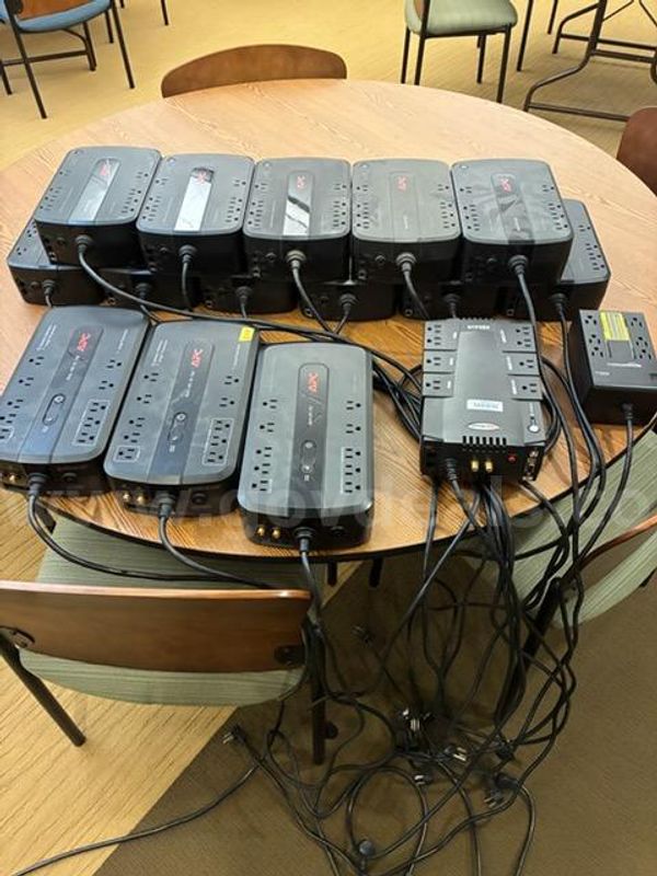 APC Back - Up UPS