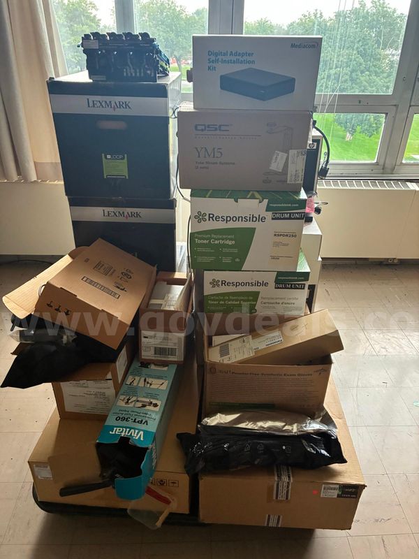 Large amount of toner and printer parts