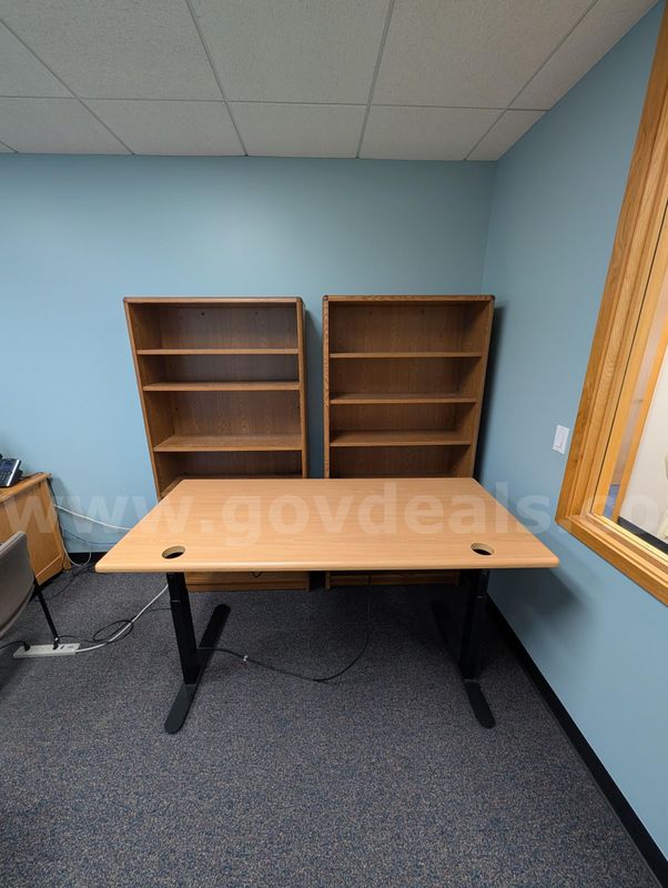 Desk/table and book shelves