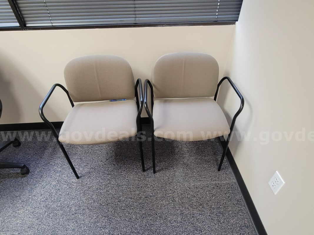 Lot of stack chairs