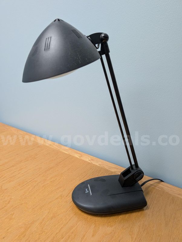 Desk lamp