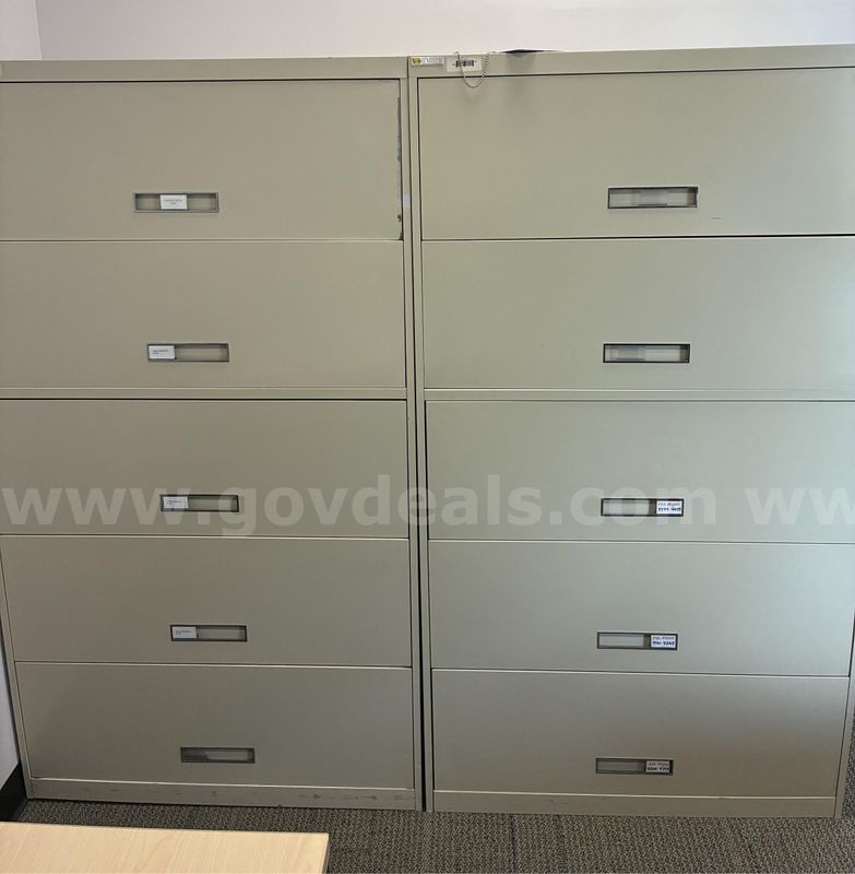 5-drawer Cabinets lot of 2