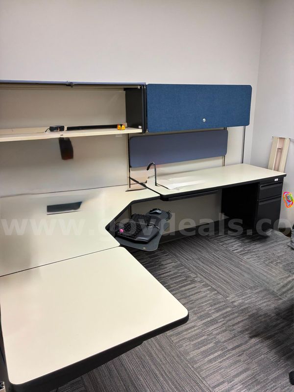 Desk, Flipper Cabinets, Gray Cabinet