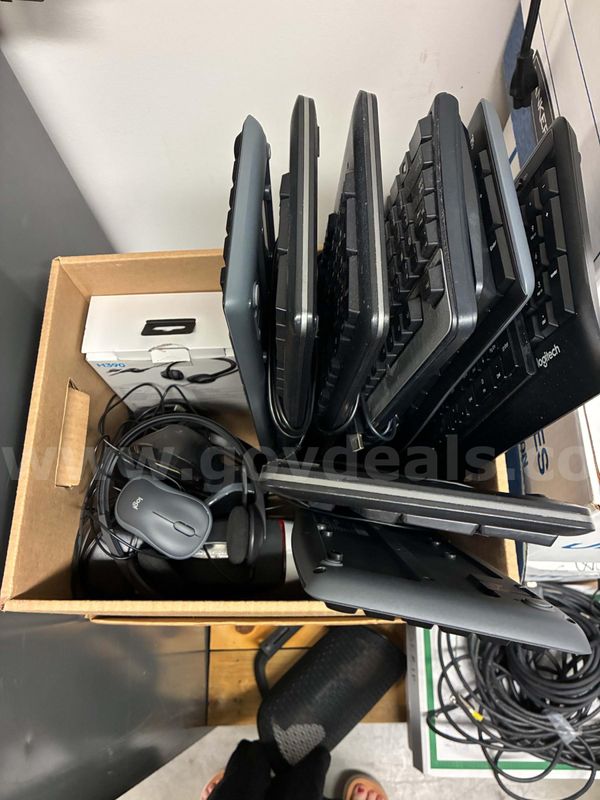 Random Assortment of office electronics