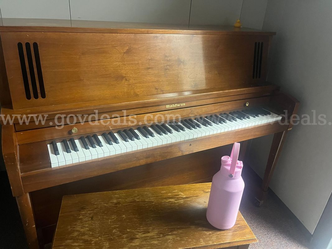 Baldwin Hamilton Upright Piano