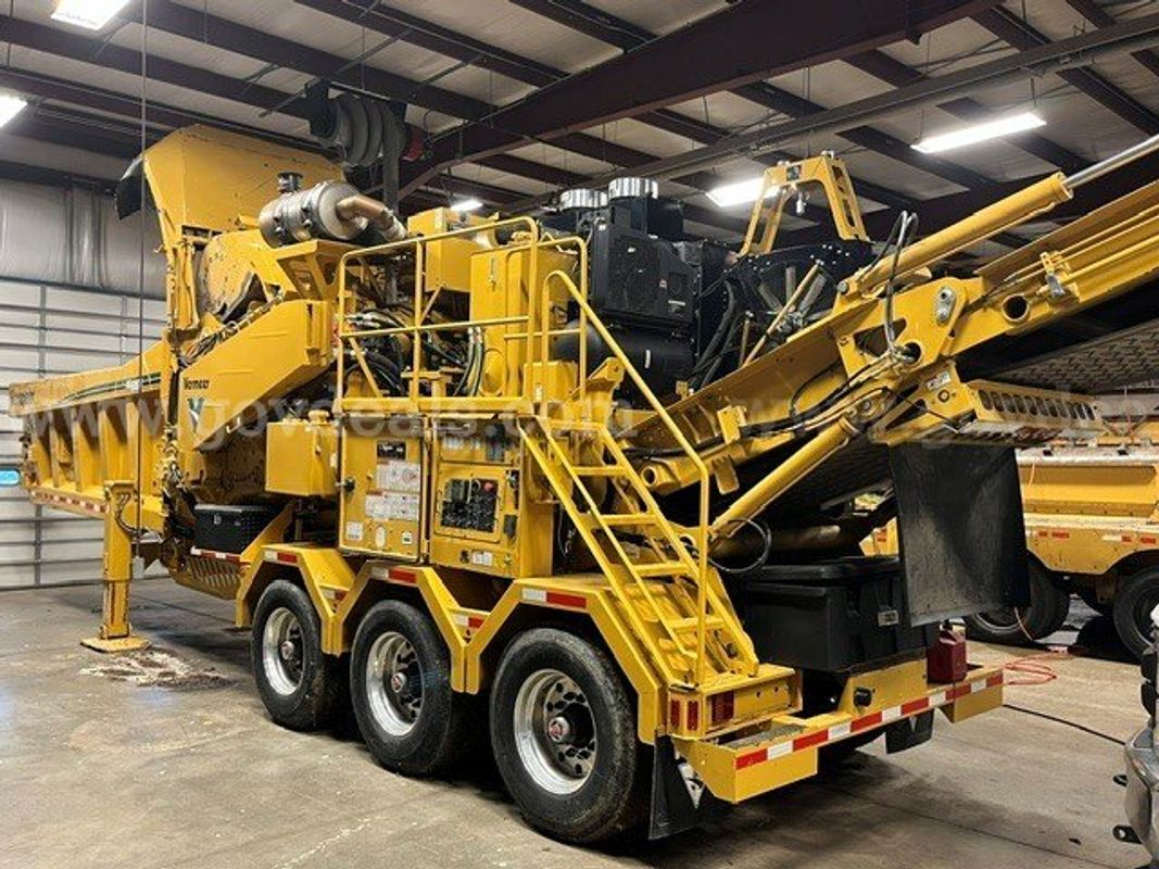 2020 Vermeer HG6000 Horizontal Grinder -LOW HOURS