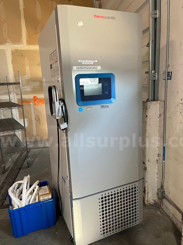 ThermoScientific -80C Freezer, Model TSX40086A