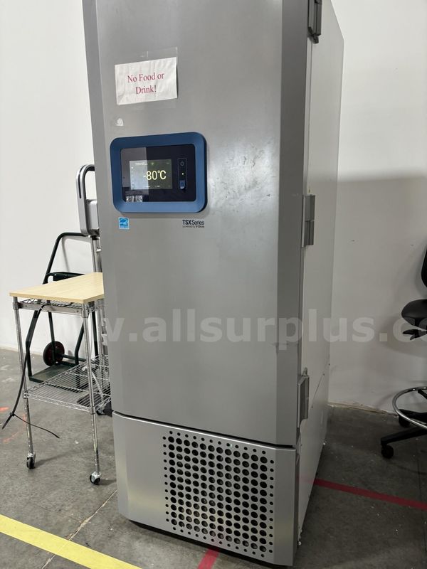ThermoScientific -80C Freezer, Model TSX40086A *No Reserve*