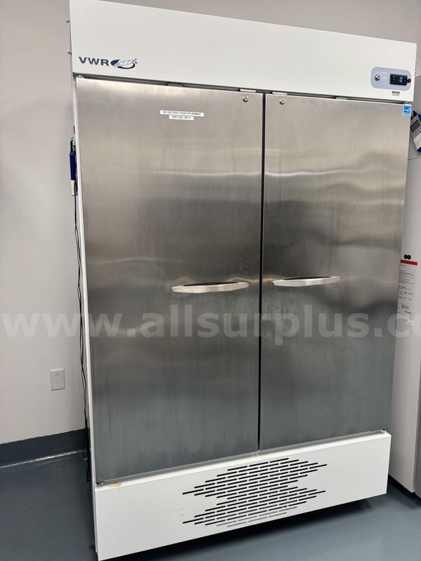 VWR Refrigerator Model GTVWG49RPSA, 49 Cu.Ft, Double Solid doors
