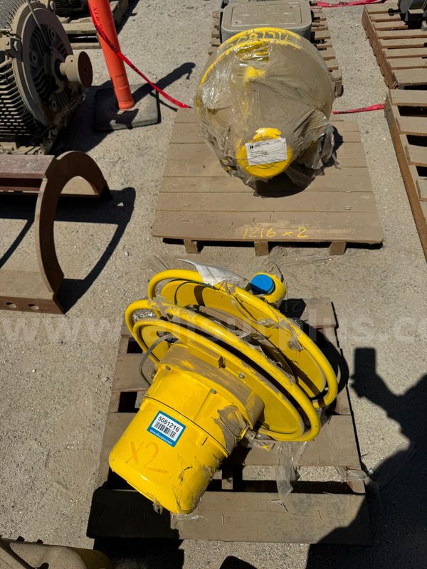 Retractable Extension Cord and Reel, Hazardous Location, Aero-Motive, Qty 2