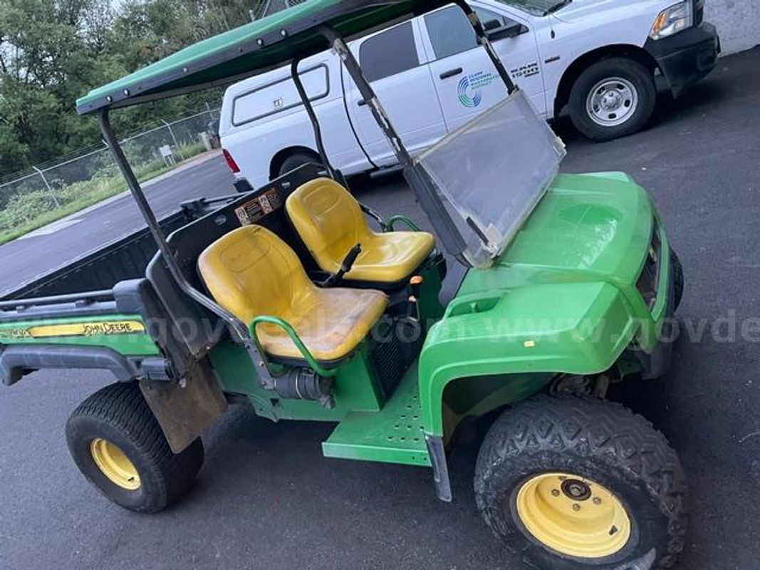 2010 JOHN DEERE GATOR 4X2