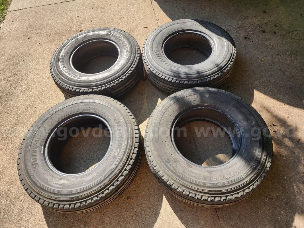 Bridgestone Duravis LT 235/85R16