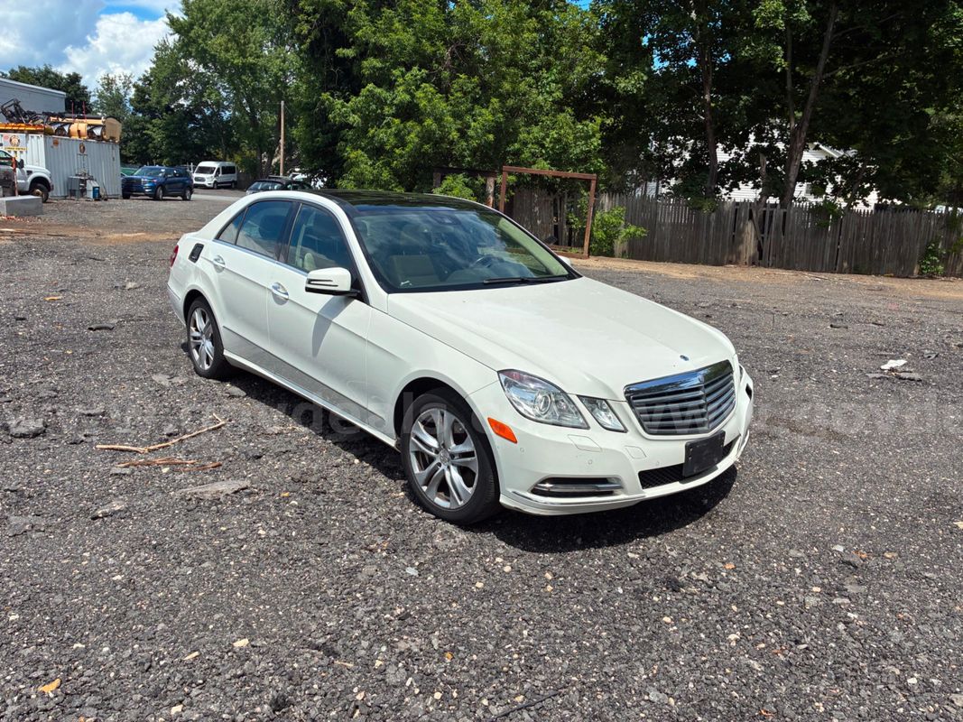 2011 Mercedes-Benz E350 4MATIC Sedan