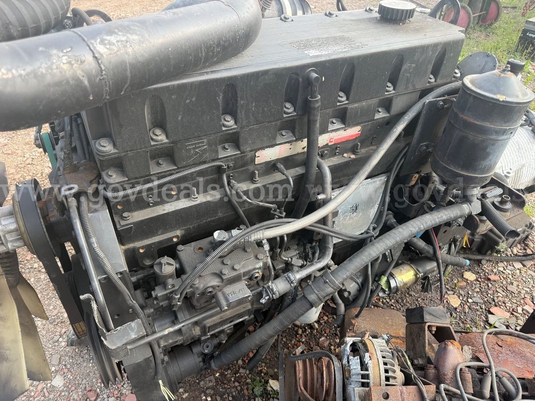 M11 Cummins engine + transmission