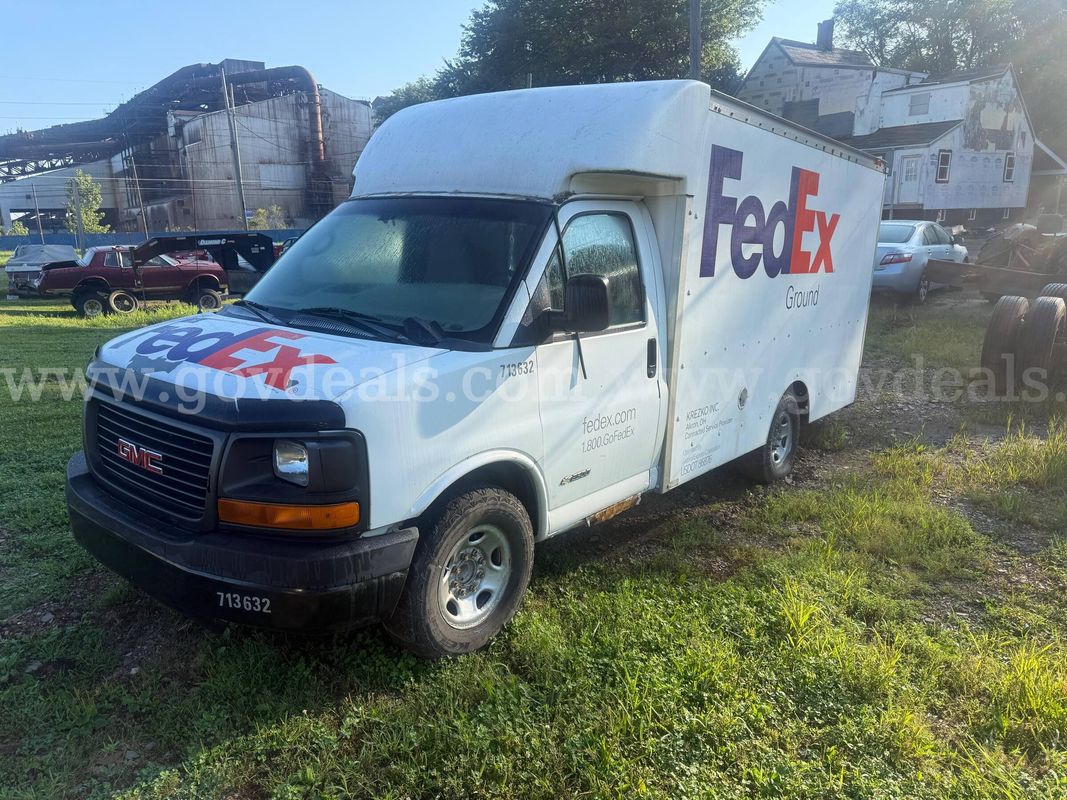 2011 GMC Savana