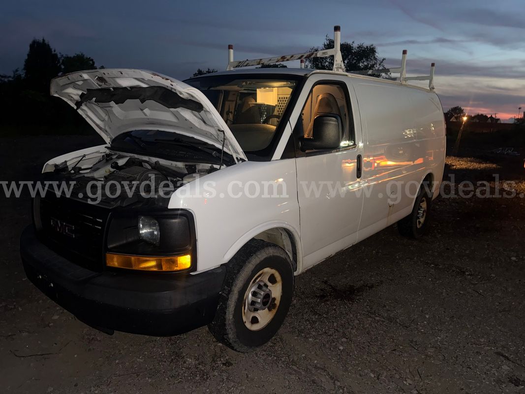2016 GMC Savana G2500 Cargo