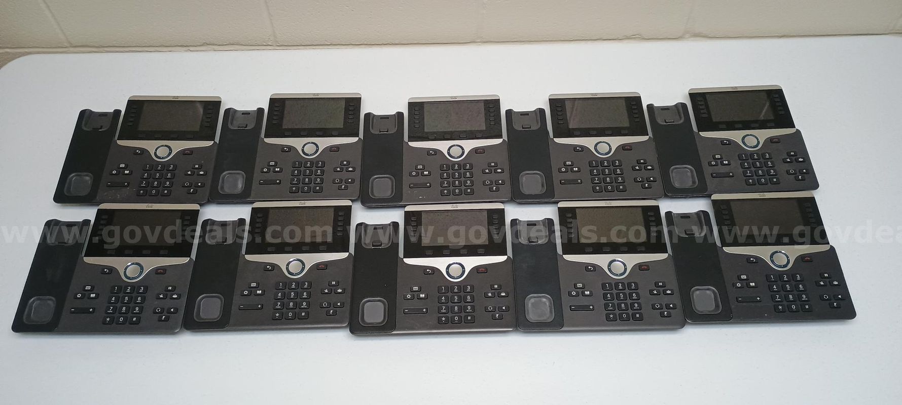 Lot of 20 Cisco 8841 IP phones