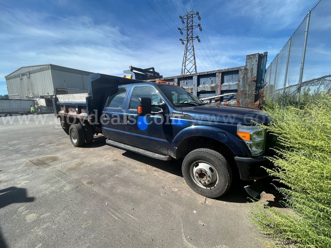 2016 Ford F-350 SD XL Crew Cab Long Bed DRW 4WD
