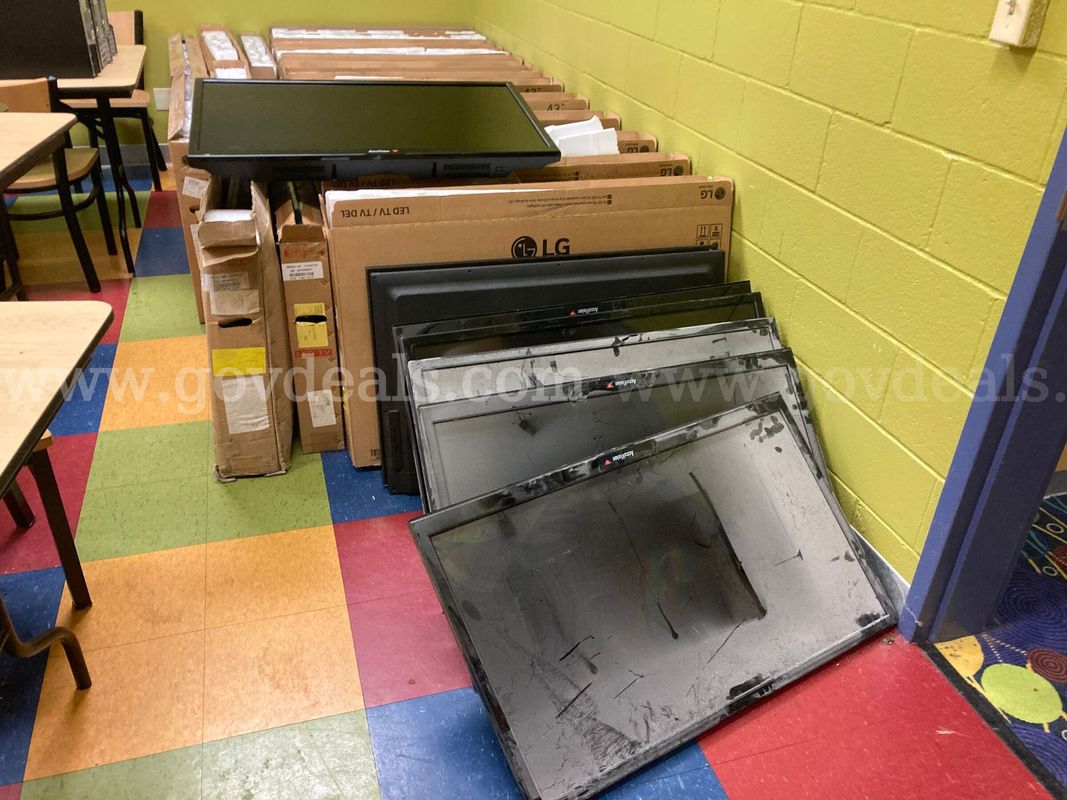 Lot of 38 HDTVs